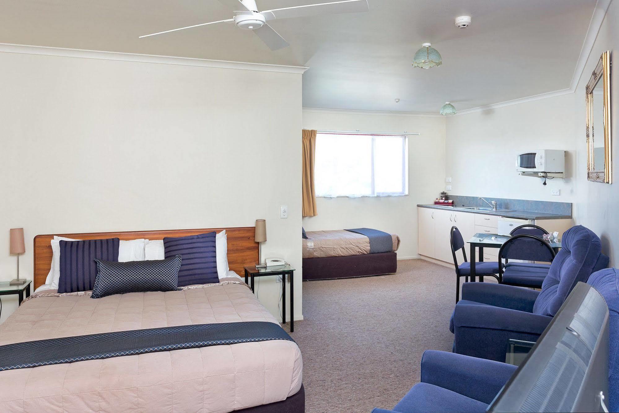 Bk'S Rotorua Motor Lodge Экстерьер фото